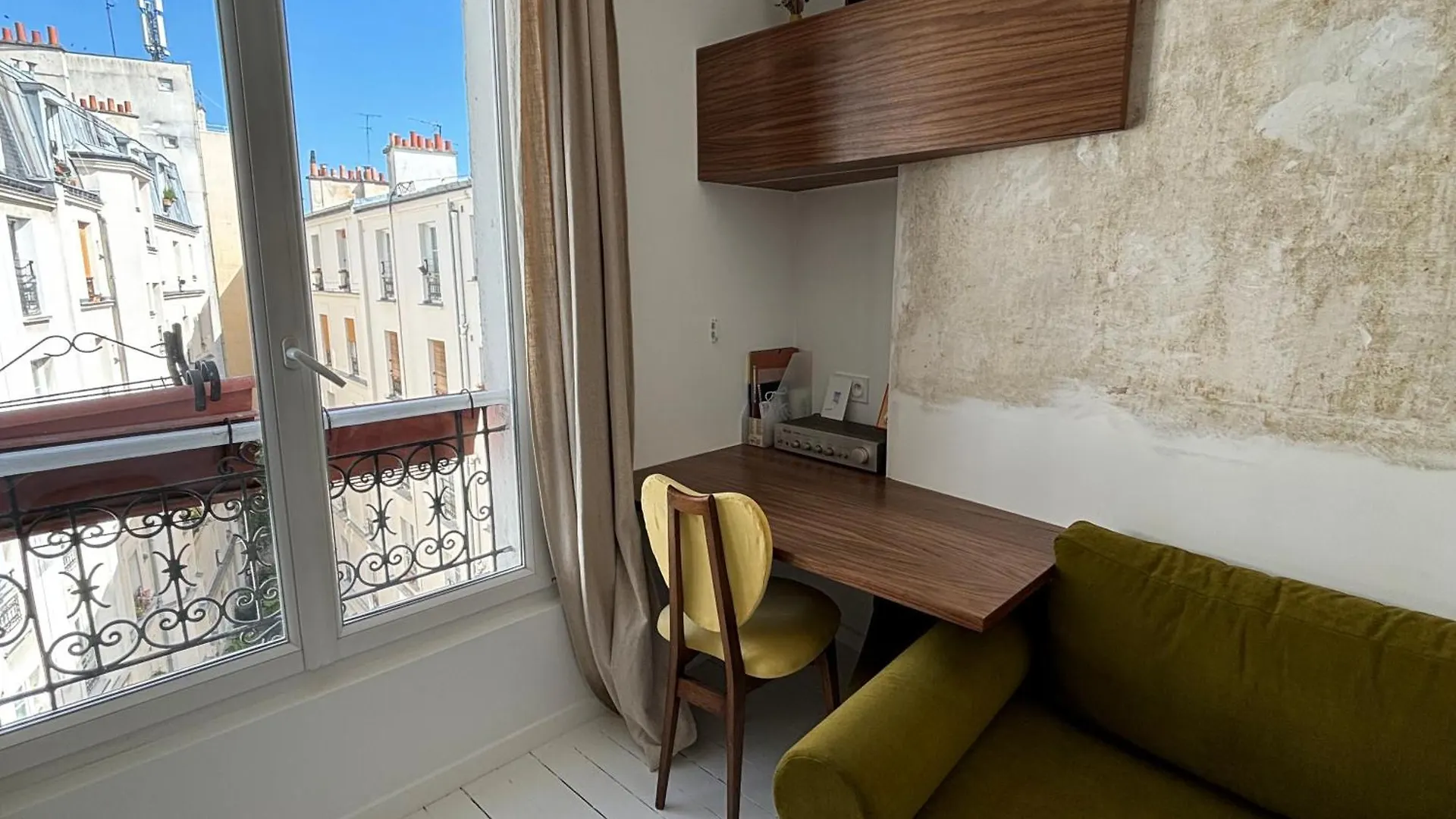 Modern & Charming Design Apartment - Near Pere Lachaise Paris