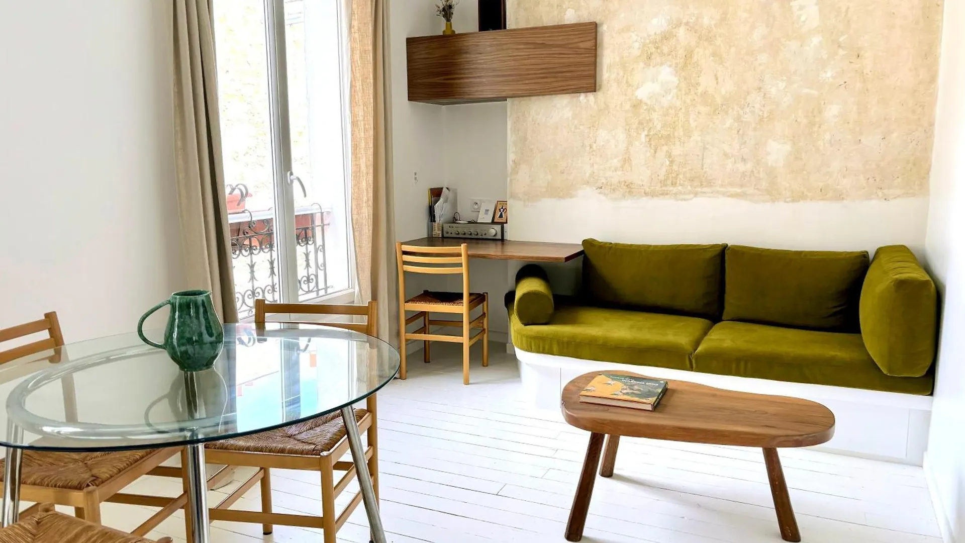 Modern & Charming Design Apartment - Near Pere Lachaise contacts